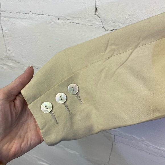 Casual Corner Vintage 100% Silk Tan Silk Blazer with Pockets Safari Inspired - Picture 4 of 8